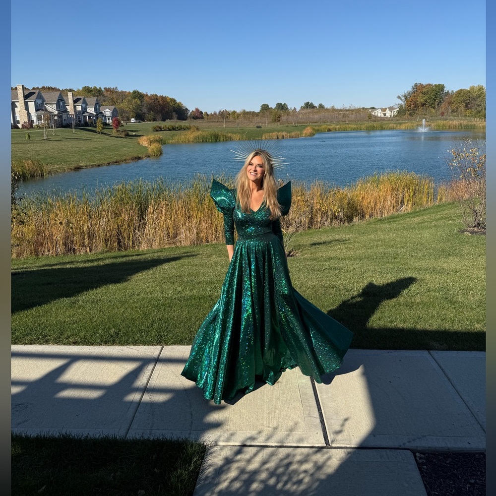 Emerald City Oz gown costume Wicked - Picture 10 of 10